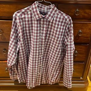 Vineyard vines button up, barely worn large